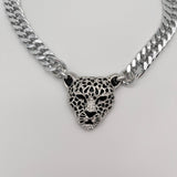 Kette mit mit Leopardenkopf-Design in Silber