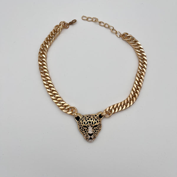 Kette mit Leopardenkopf-Design in Gold