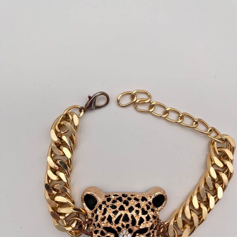 Armband mit Leopardenkopf-Design in Gold